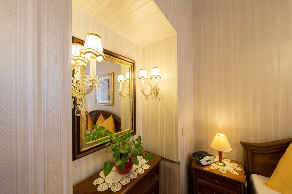 Austria - Hotel Viena