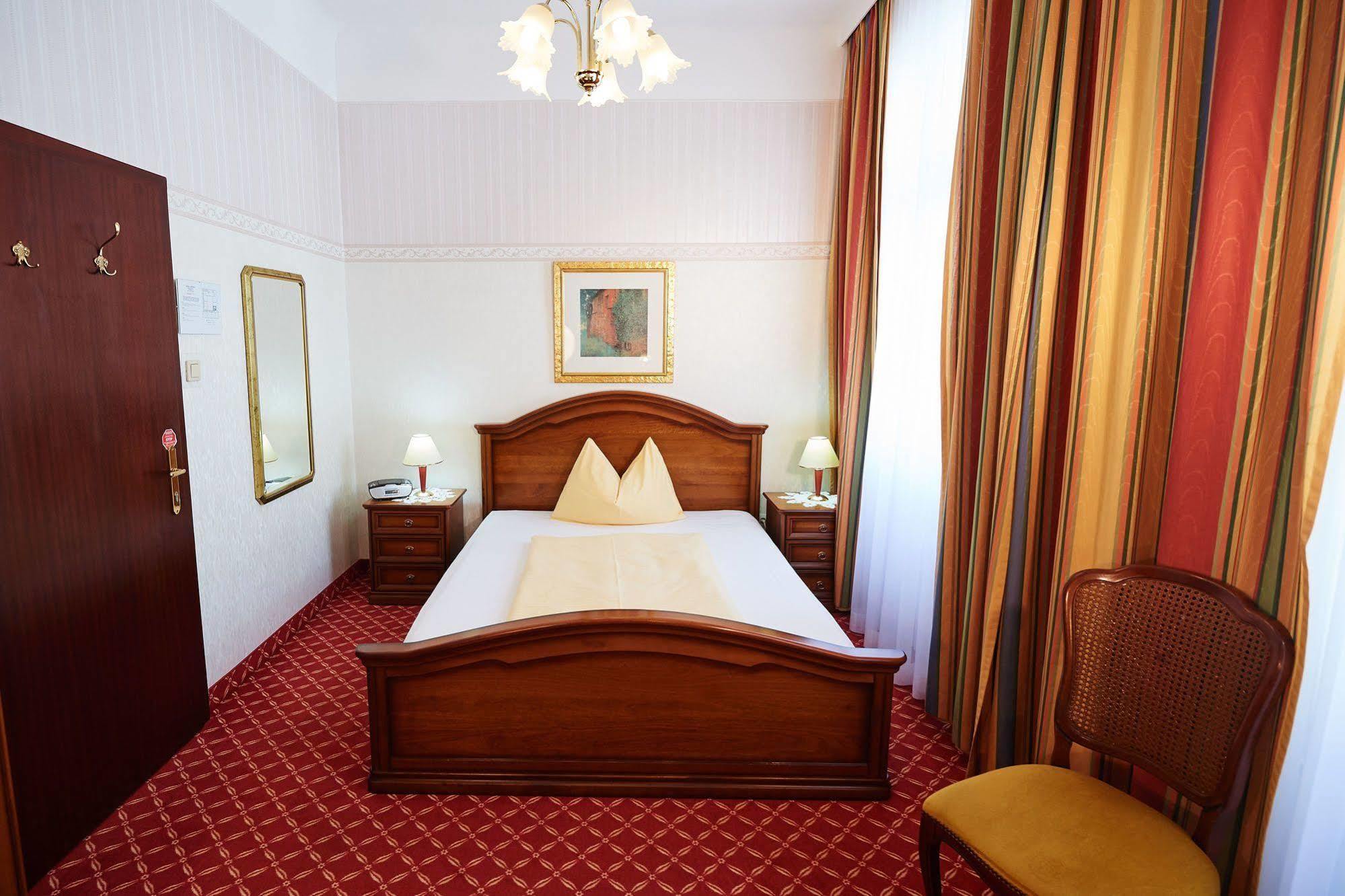 Austria - Hotel Viena
